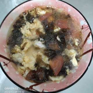 西红柿紫菜鸡蛋汤