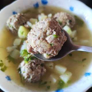 土豆鸡肉丸子汤
