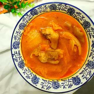 酸汤肘子
