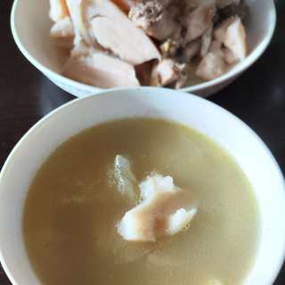 莲藕梨子鸡骨汤
