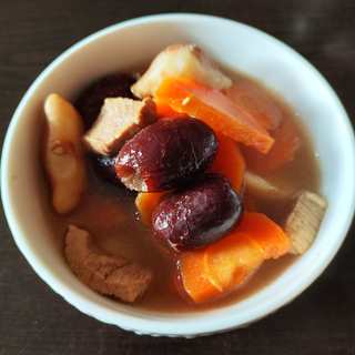 菱角胡萝卜瘦肉汤