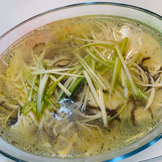 杏鲍菇木耳鳕鱼汤
