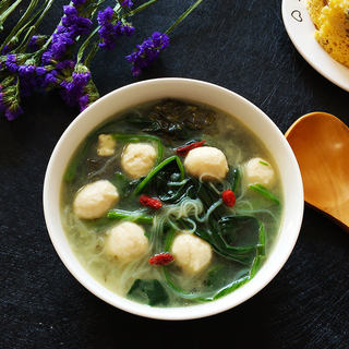 菠菜丸子粉丝汤