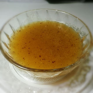 桃胶银耳浓汤