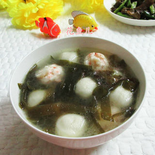 虾味球鱼丸海带汤