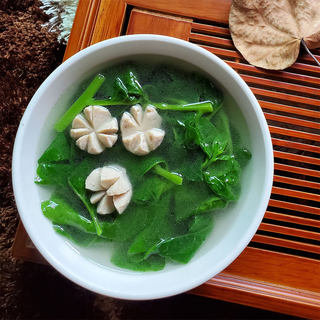 木耳菜丸子汤