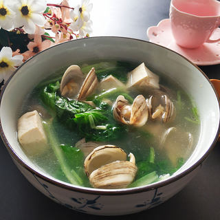 小白菜蚶子豆腐汤