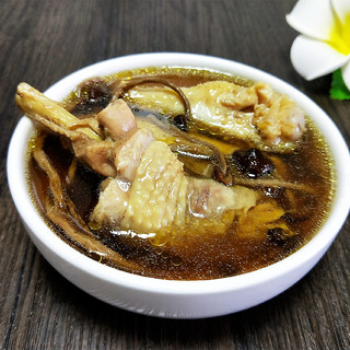 茶树菇炖鸡汤