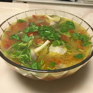 牛骨平菇番茄汤