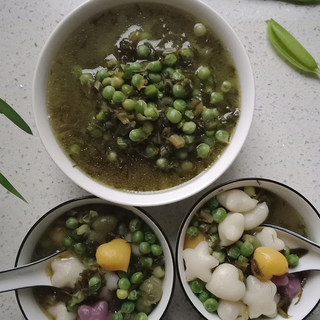 豌豆咸菜星星年糕汤