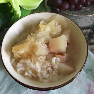 丰水梨银耳大米汤