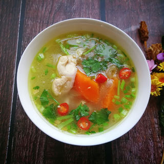 胡萝卜竹荪炖鸡汤