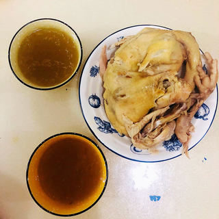 砂锅炖鸡汤