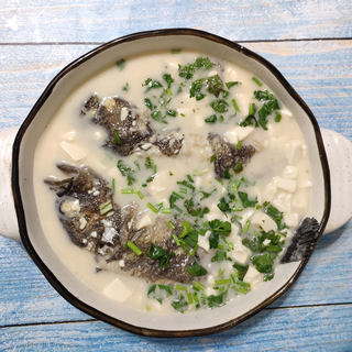 黑鱼豆腐汤