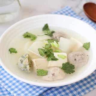萝卜豆腐丸子汤