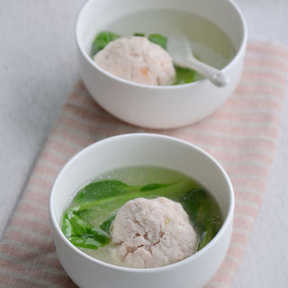 鸡毛菜肉圆汤
