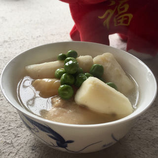 花胶猪𦟌淮山汤