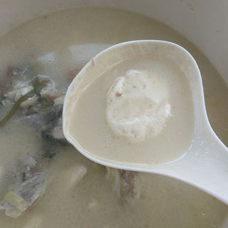 鱼头豆腐汤