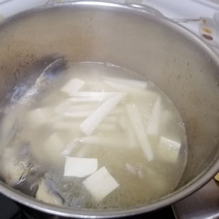 萝卜丝豆腐鲫鱼汤
