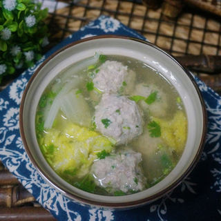 香菜肉丸汤