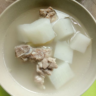萝卜排骨汤