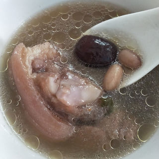补血猪蹄汤