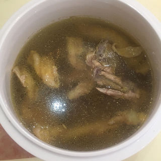 西洋参炖鸡汤
