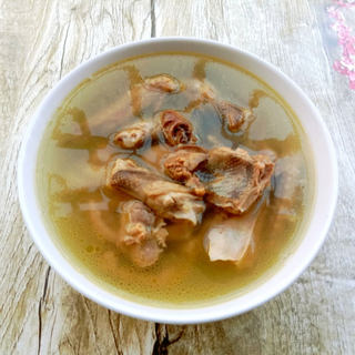 清炖鸽子汤