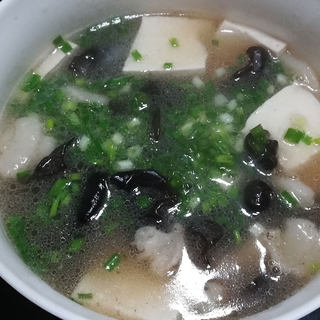 肉片豆腐木耳汤