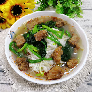 小酥肉酸辣汤面