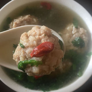 马蹄肉丸汤