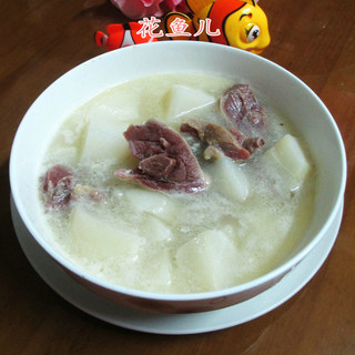 腊鸭腿萝卜汤