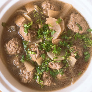 羊肉丸子萝卜汤