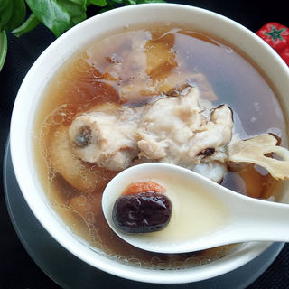 红枣枸杞大骨汤