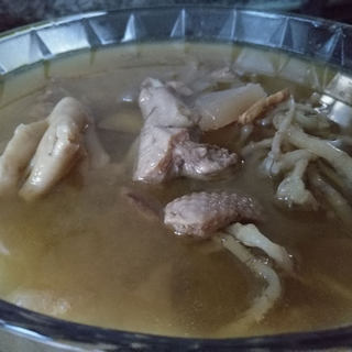 苏麻酸萝卜老鸭汤