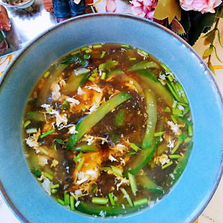 紫菜黄瓜鸡蛋汤
