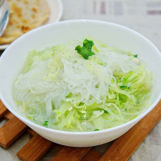 萝卜条粉丝汤