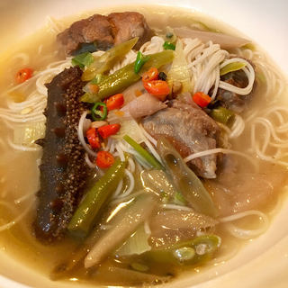 泡菜排骨海参面