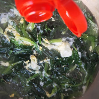 一滴油都不用的菠菜鸡蛋汤