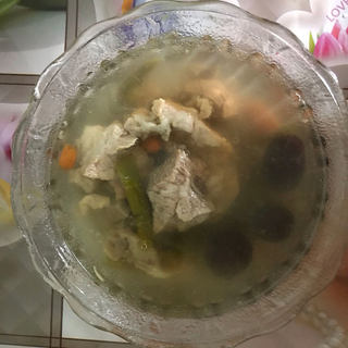 石斛排骨汤