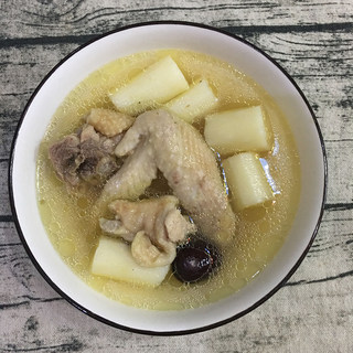 山药炖鸡汤