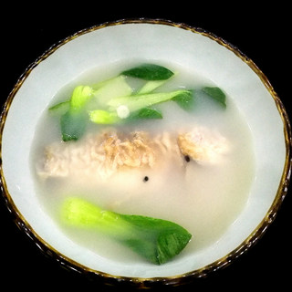 鲫鱼油菜汤