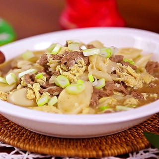 韩式牛肉年糕汤