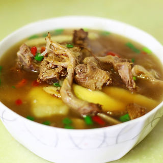 药膳鸽子汤