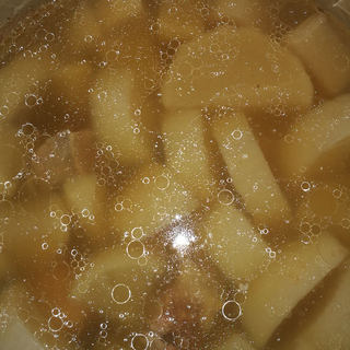 筒子骨萝卜汤