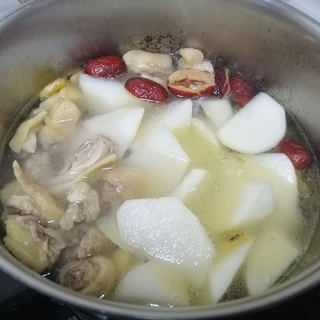 萝卜鸡汤