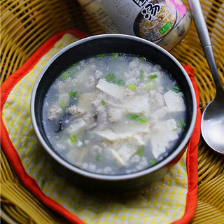 豆腐鲜肉六菌羹