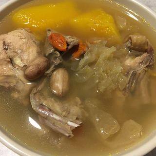 木瓜花生雪耳鸡汤