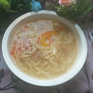 西红柿金针菇汤