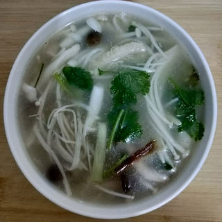 酸辣肚丝汤